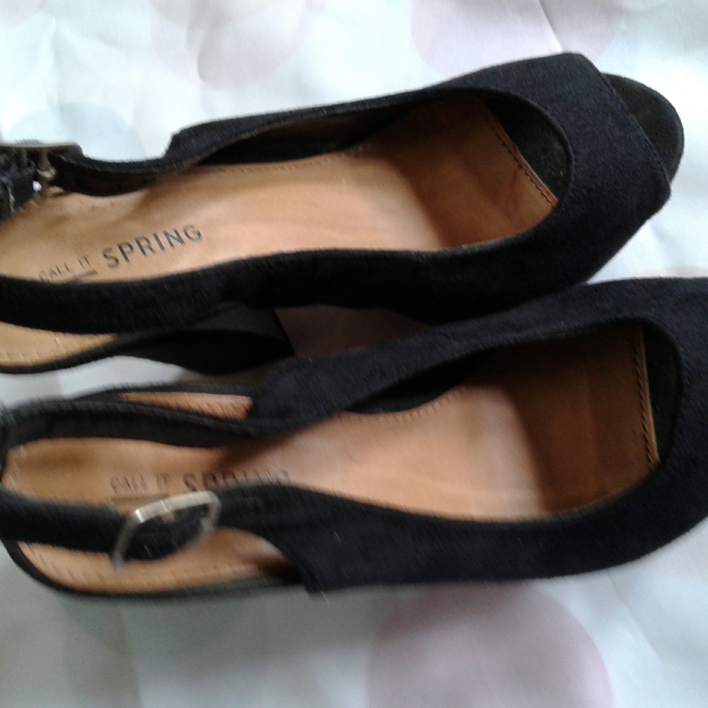 Shoes - Picture 6 of 6